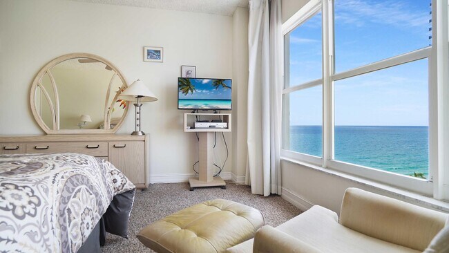 Building Photo - 3550 Galt Ocean Dr