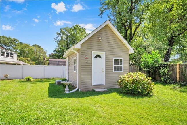 Building Photo - 104 Charles Dillard Ln