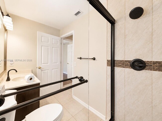 Building Photo - 854 San Remo Dr