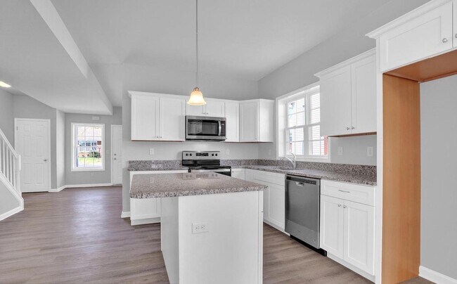 Building Photo - 2420 Lehman St