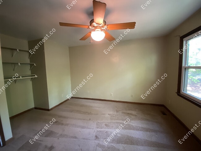 Building Photo - 13408 Wilderness Park Dr