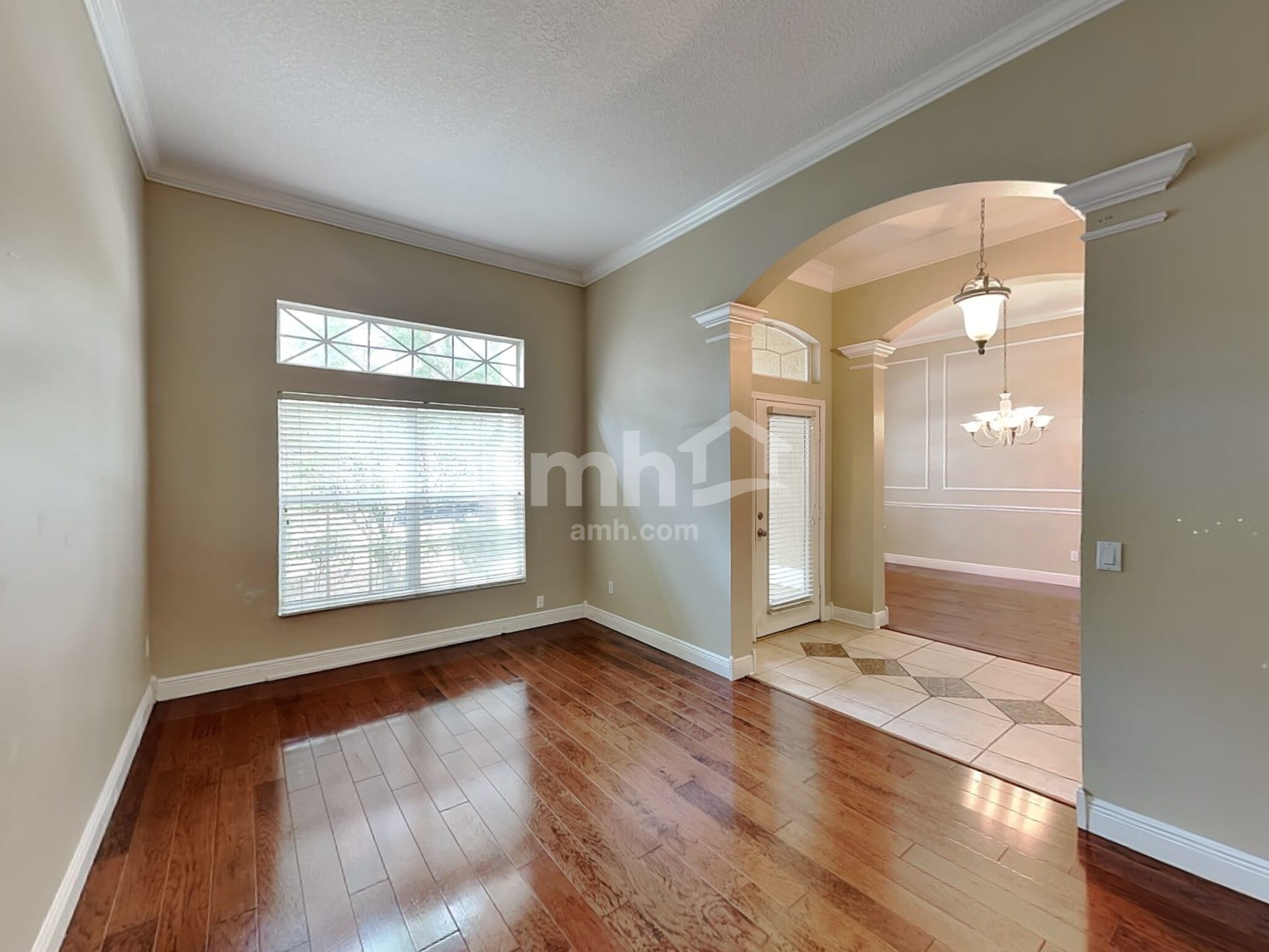 Building Photo - 883 Moonluster Dr