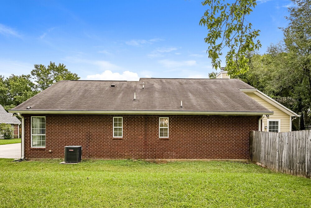 Building Photo - 1102 Burlington Ct