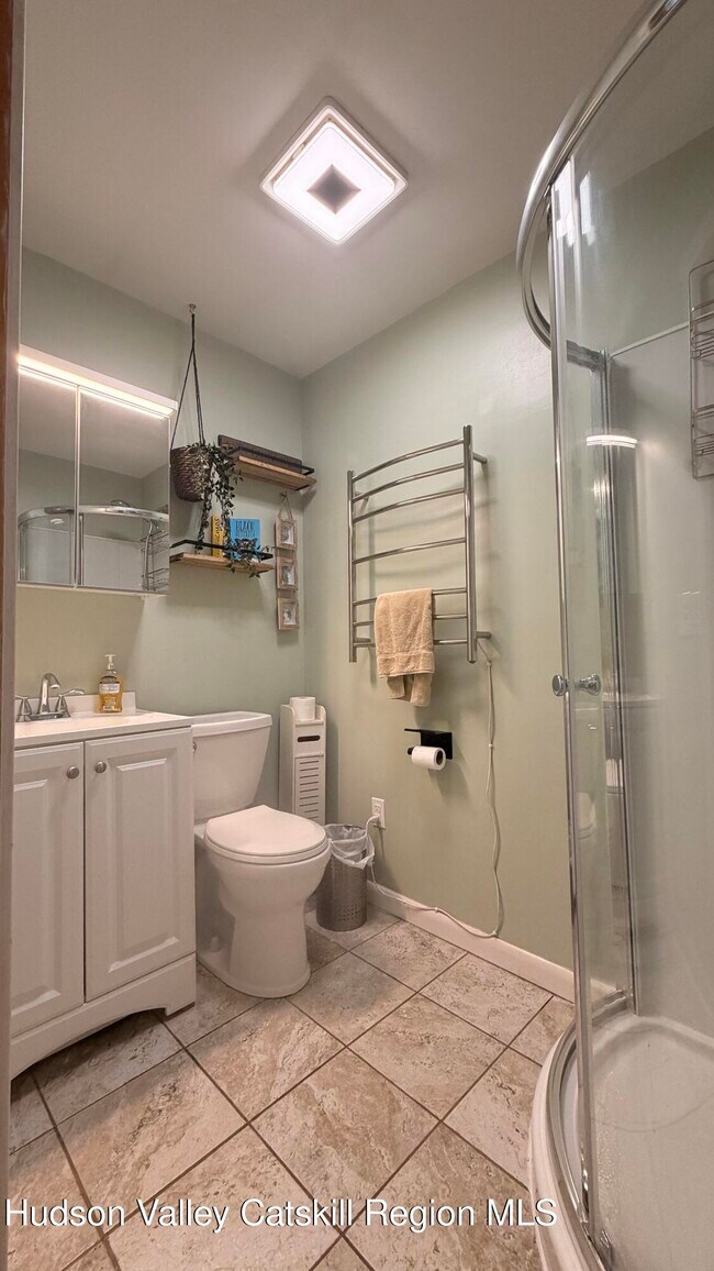 Building Photo - 629 NY-208
