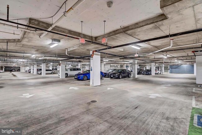 Building Photo - 6803 Cameron Dr NW