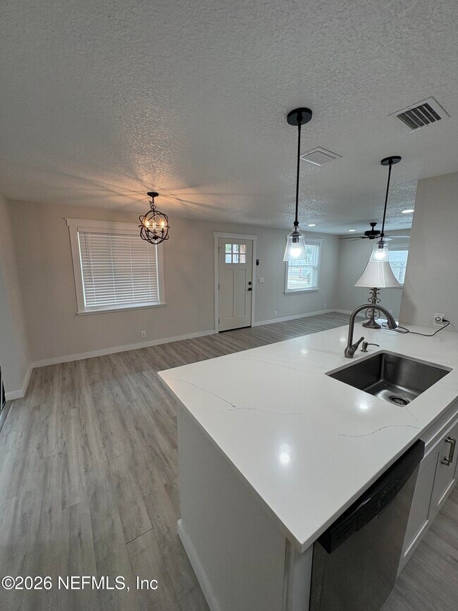 Building Photo - 3968 Packard Dr