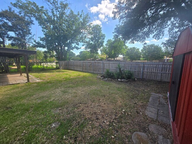 Building Photo - Garland 3 Bedroom, 2 Bath, 1 Car Garage Property That Has Been Completely Remodeled