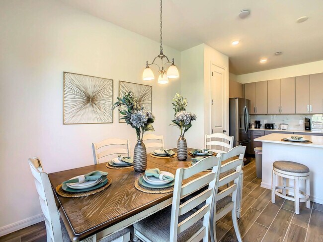 Building Photo - 820 Longboat Dr