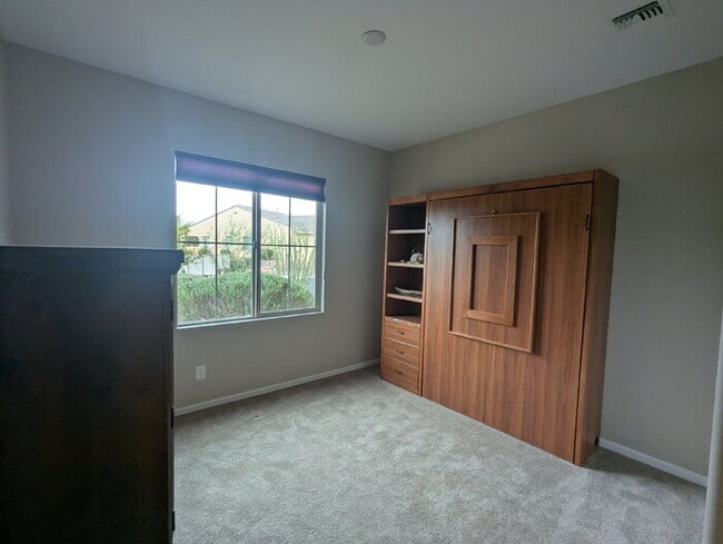 Building Photo - Quail Creek Villa
