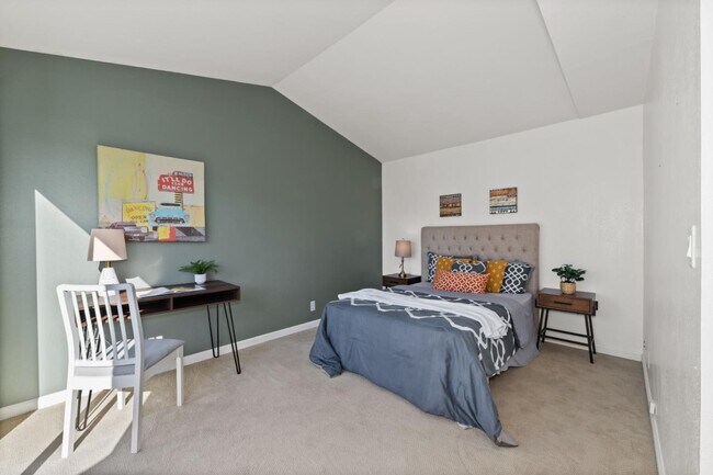 Building Photo - 1545 Camden Village Cir