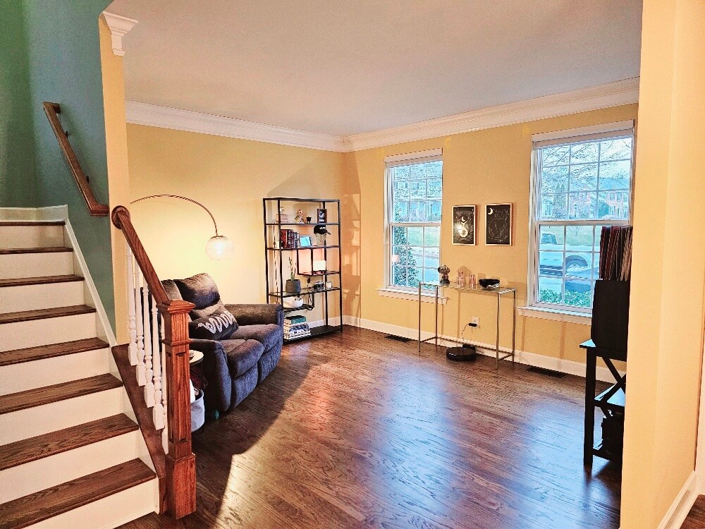 Living room - 7752 Porter House Dr