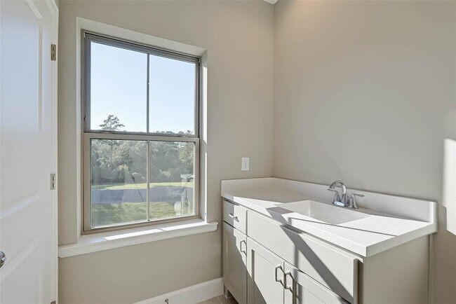Building Photo - 25242 Calhoun Creek Dr