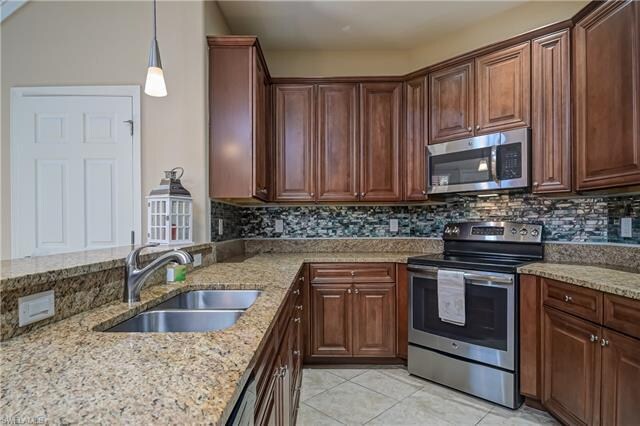 Building Photo - 11736 Izarra Way