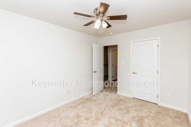 Building Photo - 8986 Ringview Dr