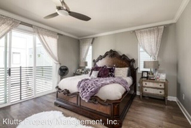 Building Photo - 3 br, 3.5 bath House - 945-A  Westbrook Drive