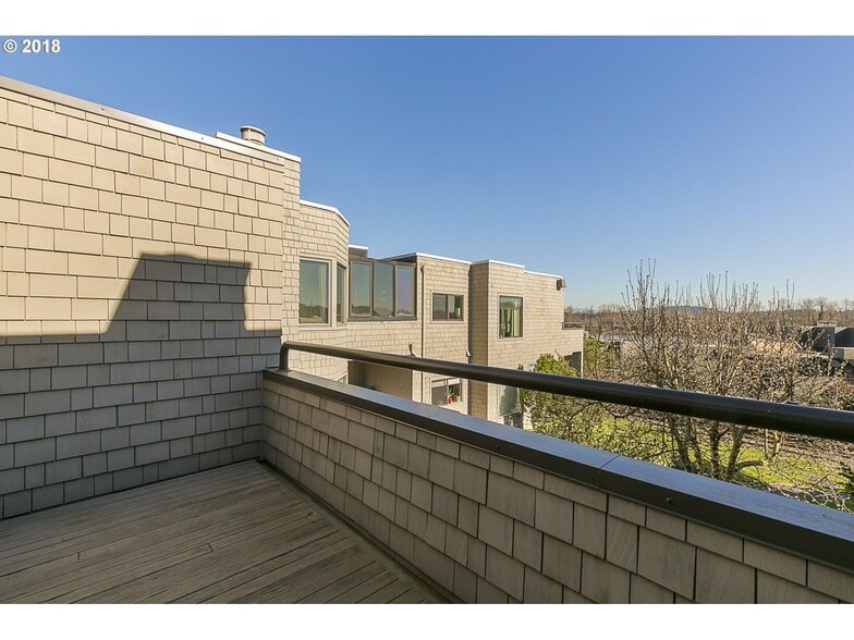 Building Photo - 5858 S Riveridge Ln