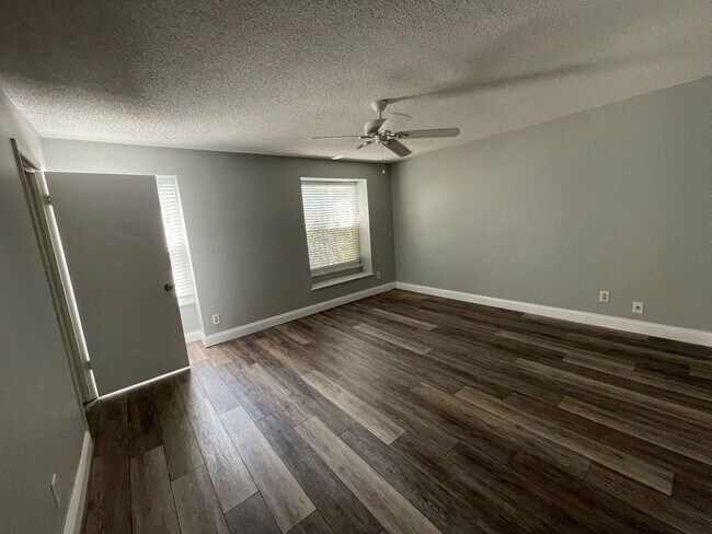 Building Photo - 200 St Andrews Blvd