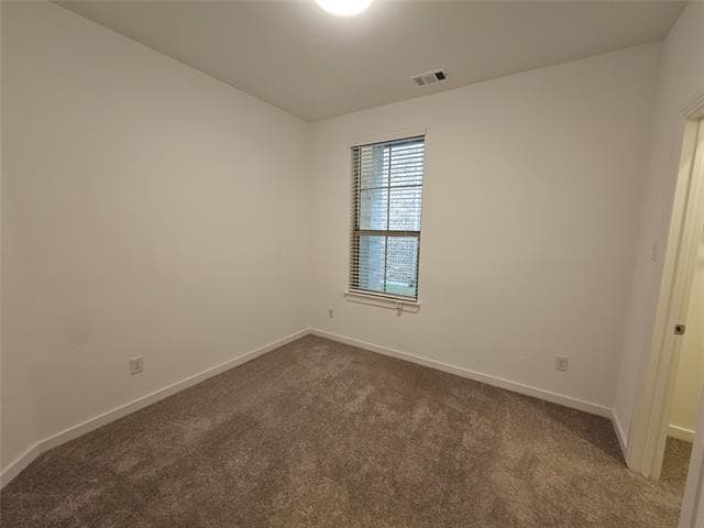 Building Photo - 3915 Chesapeake Ln