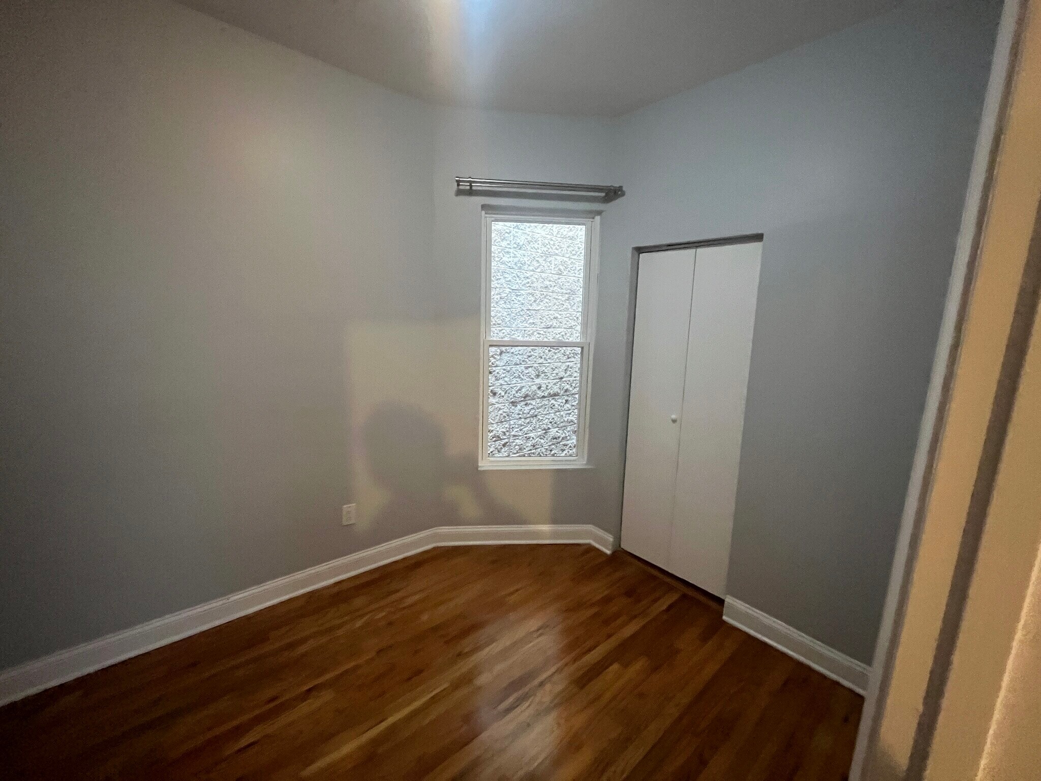 Building Photo - 6444 S Dorchester Ave