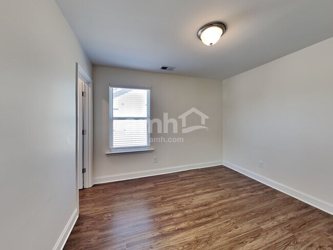 Building Photo - 248 Lake Vista Drive