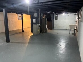 Building Photo - Charming 2-Bedroom Home in Hammond, IN