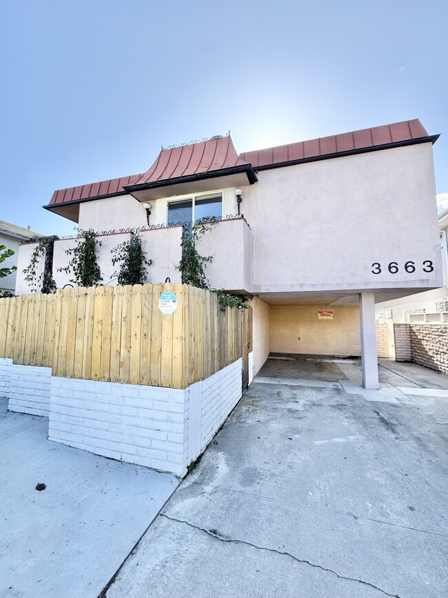 Building Photo - 3663 Vinton Ave