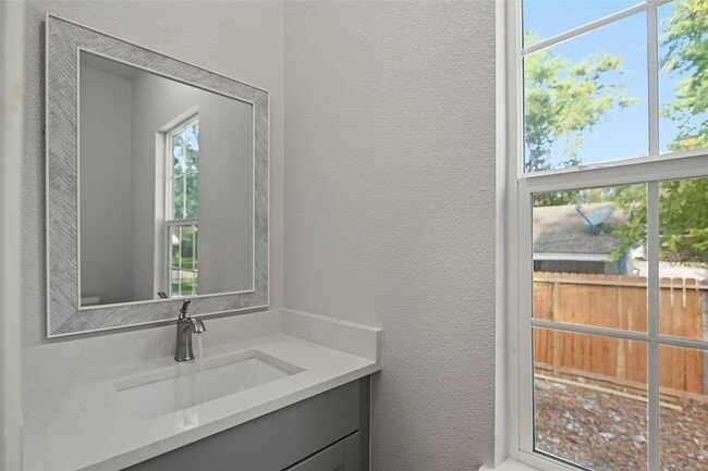 Building Photo - 17507 Wild Oak Dr