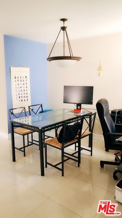 Building Photo - 1430 Colby Ave