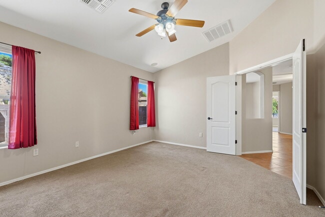 Building Photo - 39116 Quick Trot Dr