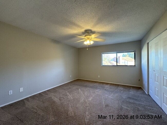 Building Photo - Daytona Beach 2/2.5 townhome