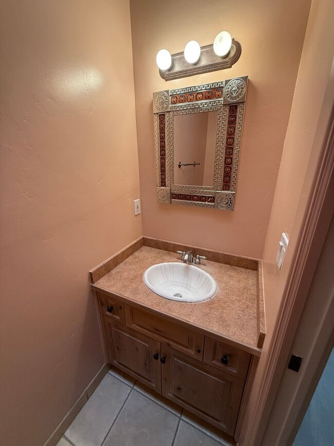 Building Photo - 1903 Coyote Ridge Dr