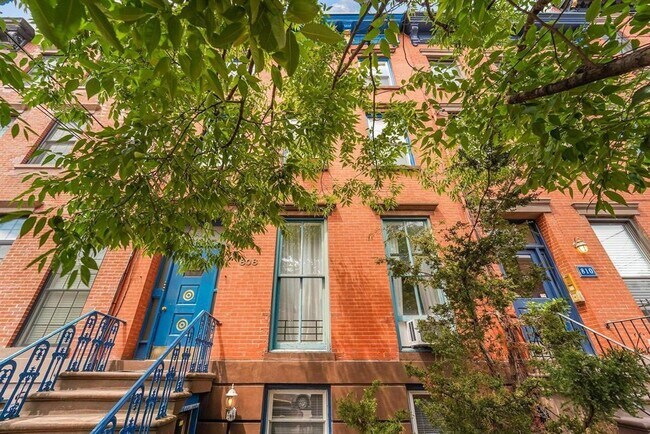 Building Photo - 808 Bloomfield St