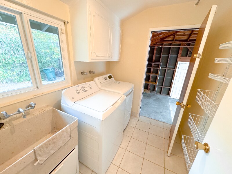 Building Photo - 3322 Glendora Dr
