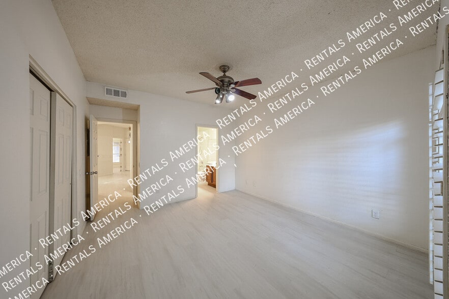 Building Photo - 101 N 7th St