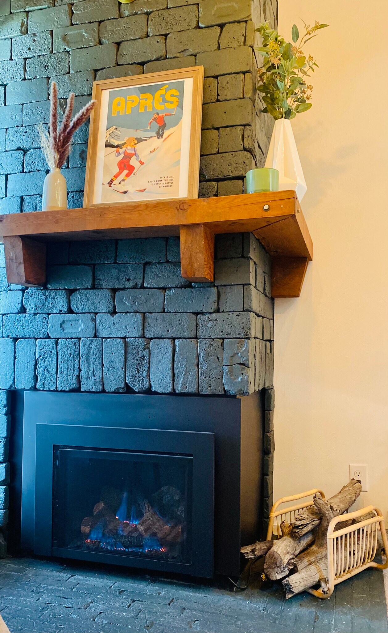 Building Photo - 2300 Lodge Pole Cir