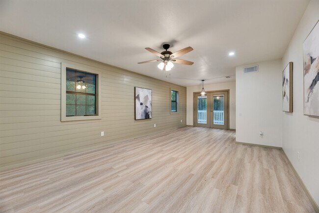 Building Photo - 7680 Private Rd 2576