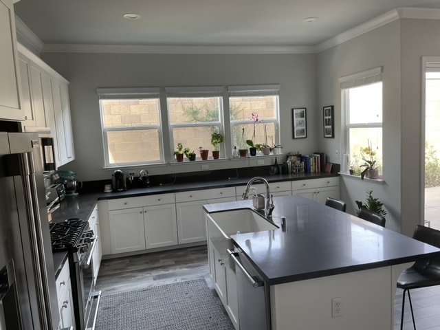 Building Photo - 8665 Mahonia Dr