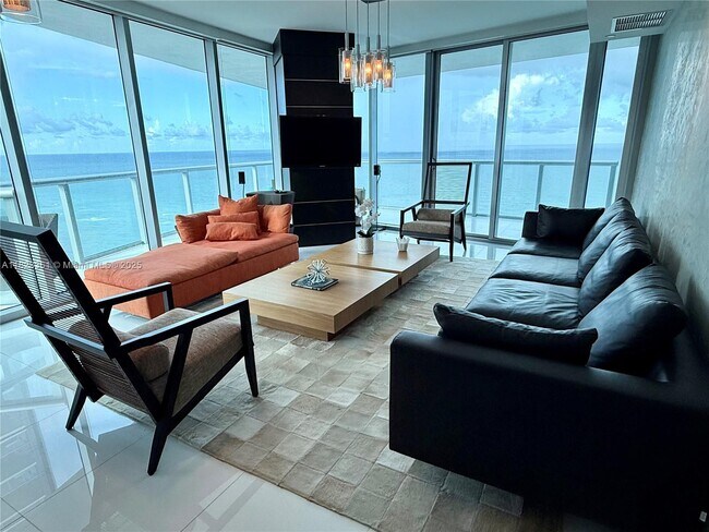 Building Photo - 17001 Collins Ave