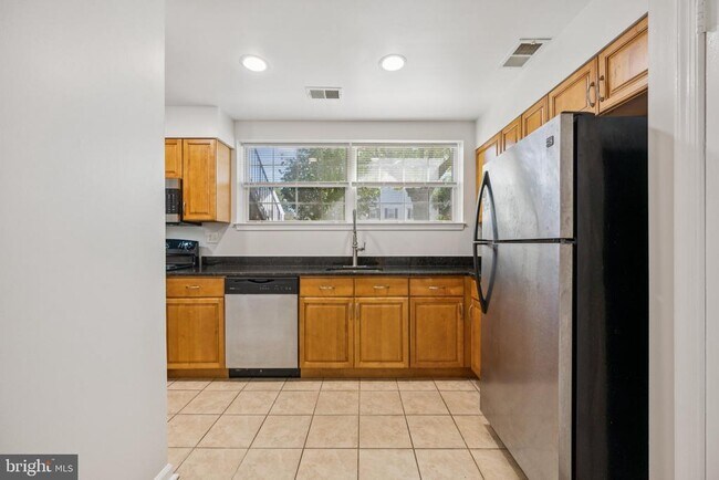 Primary Photo - 14910 Cherrywood Dr