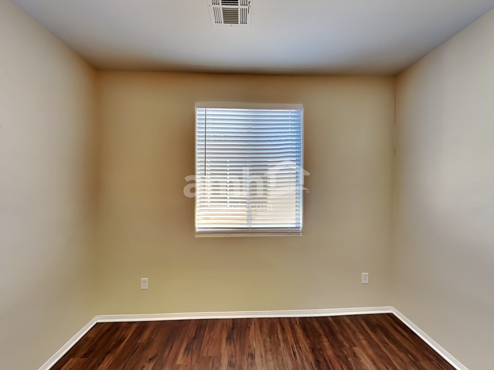 Building Photo - 7585 Engleberg Ave