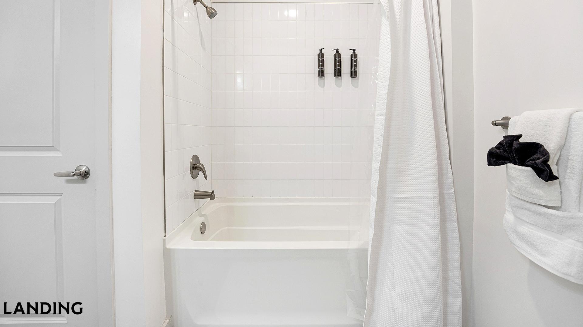 Building Photo - 6000 Front St