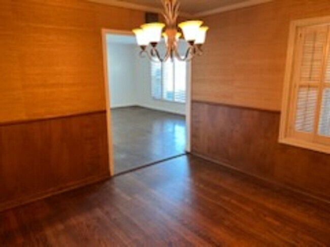 Building Photo - SHOWING SATURDAY, 12/13 @ 12PM