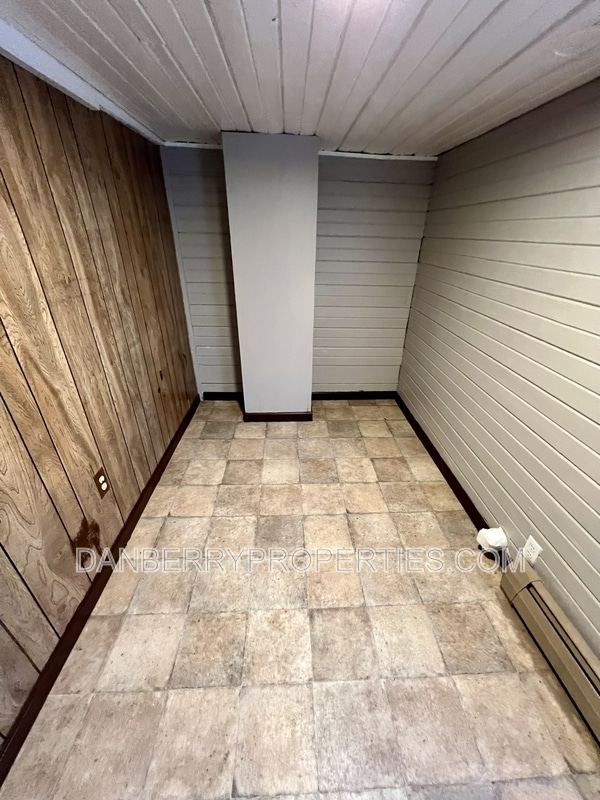 Building Photo - 315 Frazer St