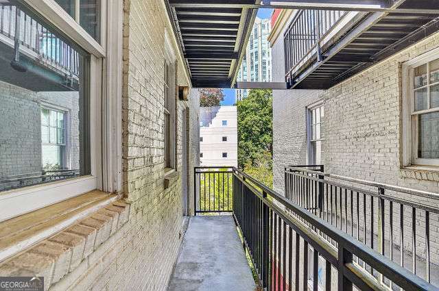 Building Photo - 2840 Peachtree Rd NW