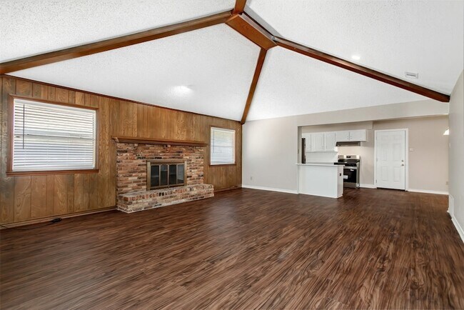 Building Photo - 136 Shadybrook Dr
