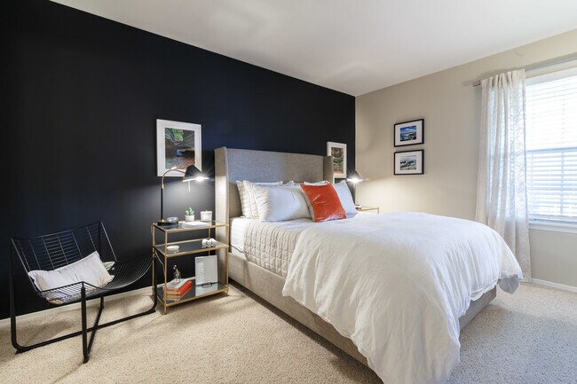 Building Photo - 23 Burberry Cir
