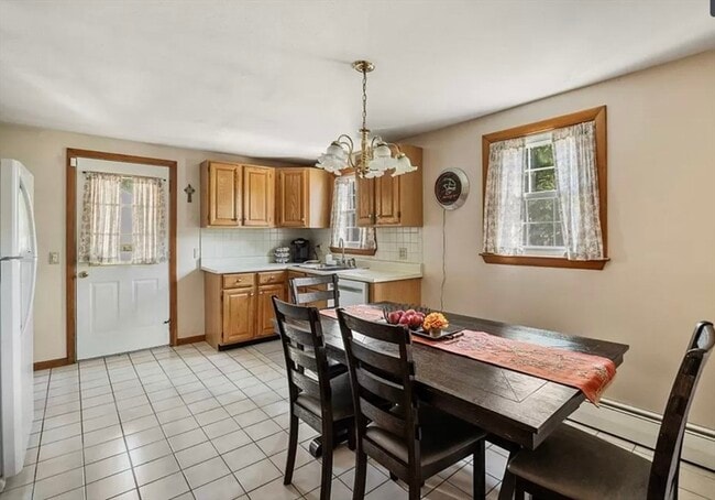 Building Photo - 11 Boyden St