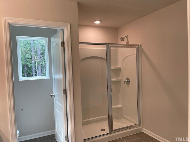 Building Photo - 312 Joneshaven Dr