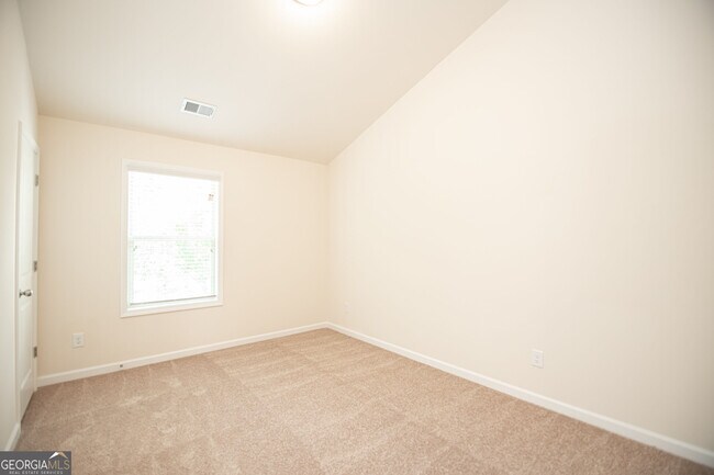 Building Photo - 5863 Krim Dr