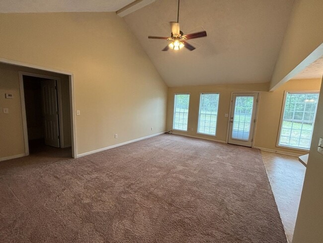 Building Photo - Weather Stone Subdivision!!